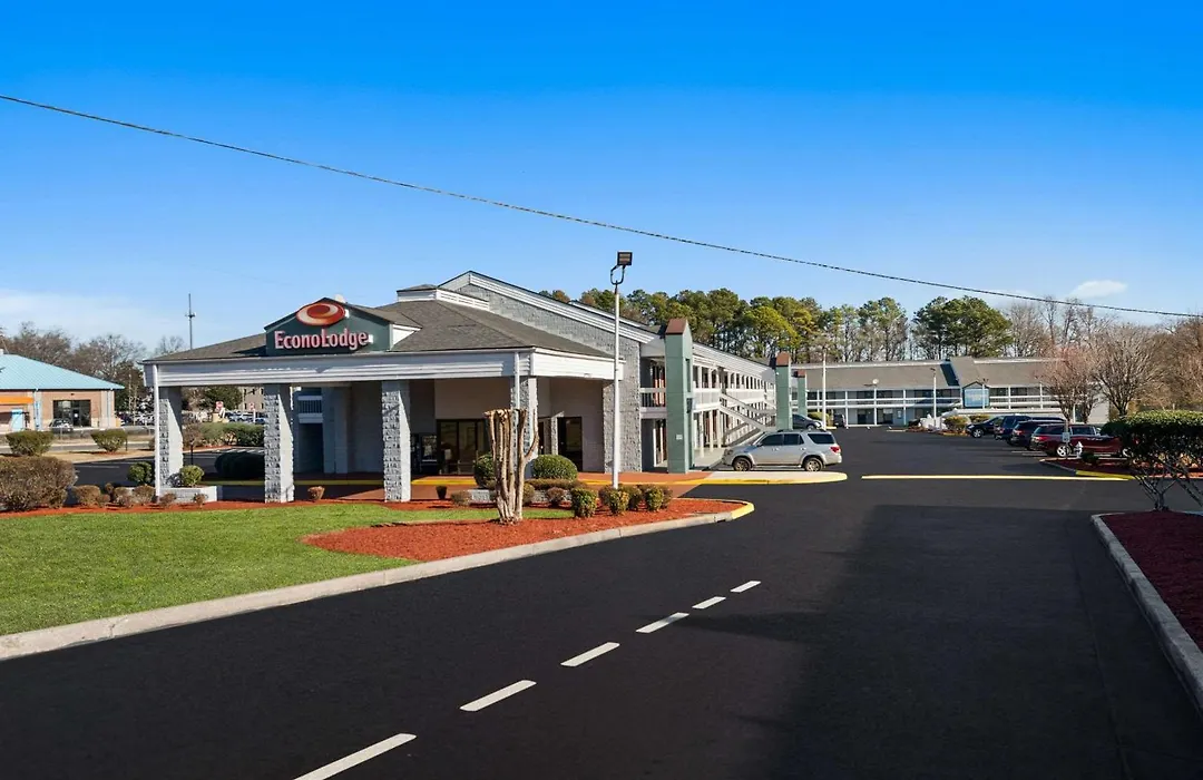 Econo Lodge-1